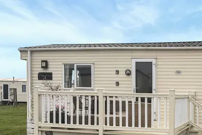 Image de 2 chambres à coucher à Bude