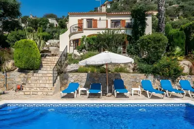 Casa Baringo, piscine et vue sur la mer