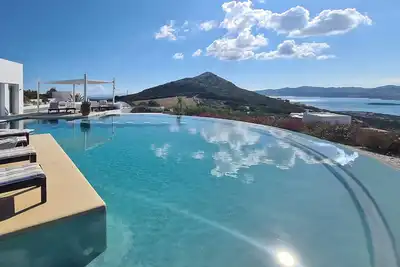 Sunset villa-Infinity pool-spa- Boule