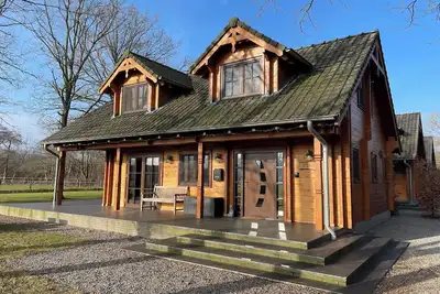 Image de Villa avec sauna et baignoire