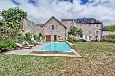 Image de Le Relais des Artistes - Maison de caractère - 15 couchages - Piscine