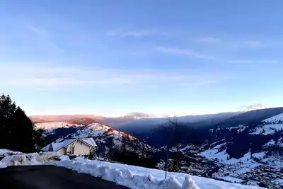 Image de Appartement « Les Airelles » : Vue Montagne, Terrasse Privée et Wi-Fi