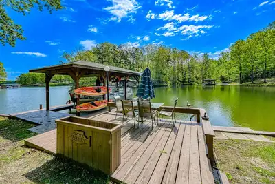 Image de Serene lakefront home with free WiFi, private dock, game room, & central Ac