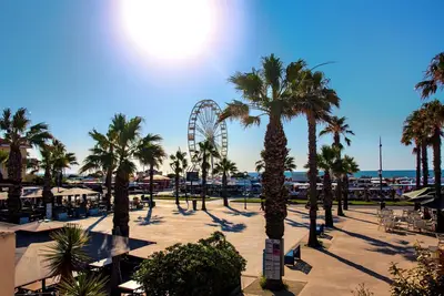 Image de Appartement de charme résidence pleine vue sur mer