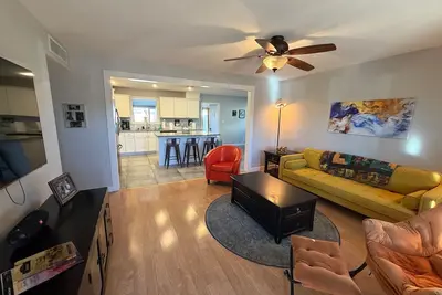 Charming 3-bedroom Asu -Spring Training-home in Tempe with Ac