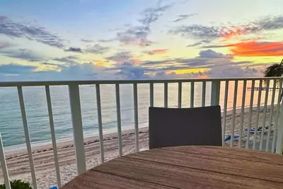 Image de Oceanfront Paradise - 2bd w/ Lux Amenities @ Wyndham East End