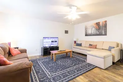 Image de Pool! Near Fort Benning & Downtown | The Moore House 1