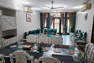 Image de South Delhi, Greater Kailash | 4 bedroom Private Apartment | Harmony Suites
