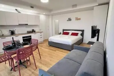 Image de Elegant Design Studio near the Historic Center | PrimeLoft Gobetti