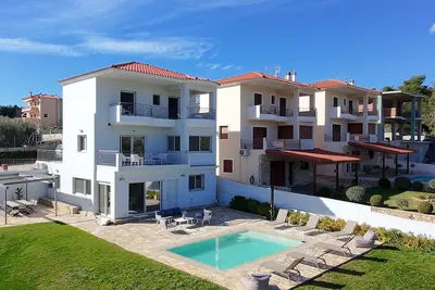 Image de Villa Merimonti\nL'horizon entre mer et montagne