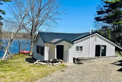 Image de Serene homes in Lyman perfect for friends or family getaways