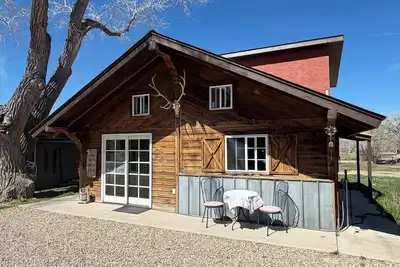 Image de Jill's place is Cozy 2 bedroom cottage on a quiet dead end road, near Cortez.