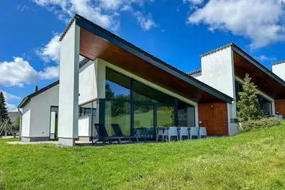 Image de Luxury ski-in ski-out villa in Winterberg with views, sauna and corner location