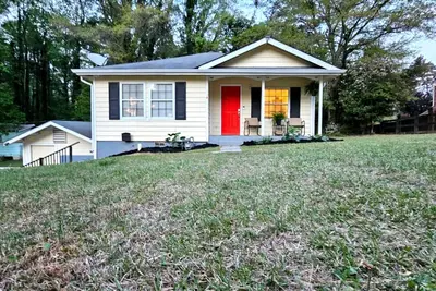 Image de Cozy Bungalow Close to Truist Park & Downtown