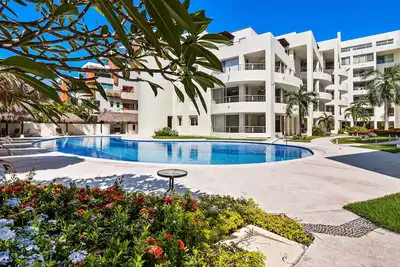 Image de Oceanfront Resort Condo w/ Massive Pool • Beach Access