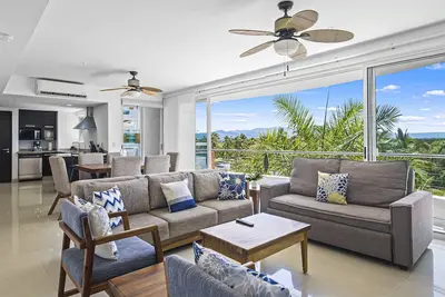 Image de Relaxing condo with pool, balcony & steps to dining and paseo trail
