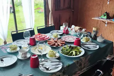 Image de Lodge inserted in the nature of Rapa Nui overlooking the sea, fields and hills.