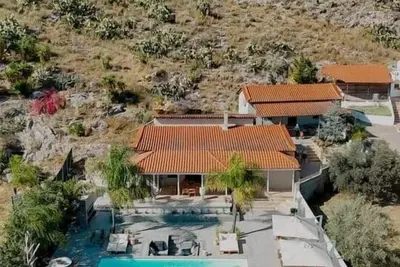 Image de Two Individual Villas Pool & Spa tub 8 guests