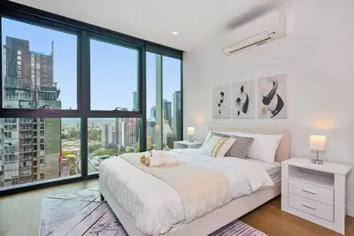 Image de Cbd Skyline 2br High-Rise | Pool, Gym & Views