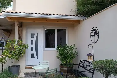 Image de Petite Maisonnette avec étage de 20m2
