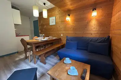 Image de Appartement 'Tipa Lodge, Piscine et Spa, Parking' avec vue montagne, piscine et Wi-Fi