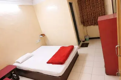 Image de Spacious and comfortable Deluxe Double Room with a cozy bed and private bathroom