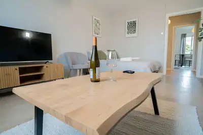 Clean, Quiet & Central | Sleeps 3