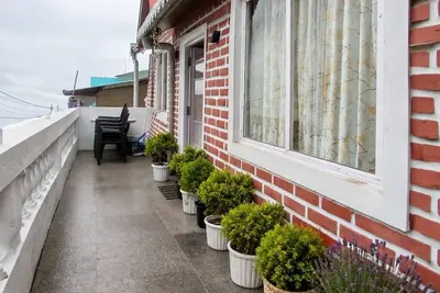 Serene 2br Hill Cottage by Homeyhuts