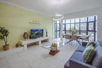 Image de Spacious 3br Retreat Overlooking Marina