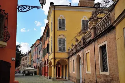 Image de La Cocinella: Elegant Modena Stay Steps from Cathedral & Fine Dining