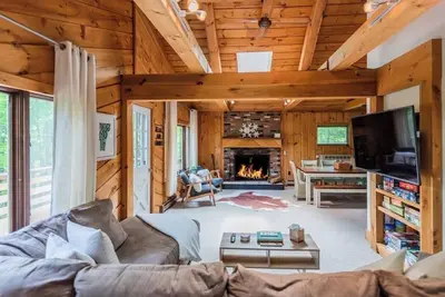 Image de Dog friendly 4-bedroom, 3- bathroom house in Mount Snow, perfect for families