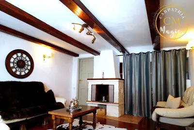 Image de Stylish 3 bedroom premium mountain lodge in Transylvania! Phenomenal views!
