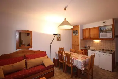 Image de 1er étage, balcon, télévision, casier à ski, 33m², Aussois
