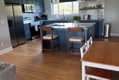 Image de Moonstruck Mini:  2-bedroom apartment in charming wine country