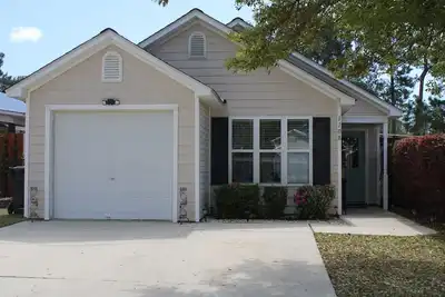 Image de Cozy Coastal Escape Near Carolina & Wrightsville Beach Dog-Friendly