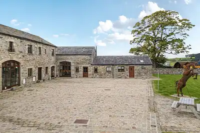 Image de Orcaber Farm Barn, pet friendly, with open fire in Austwick