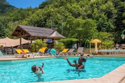 Image de ZEcamping 3 étoiles familial piscine chauffée pet friendly tente 30m2