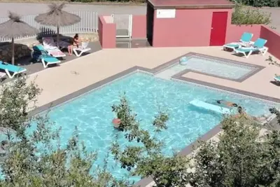 Image de ZEcamping 4 étoiles parc aquatique chalet Tv