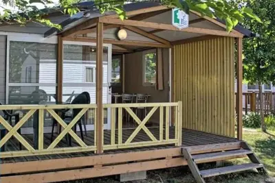 Image de ZEcamping animé piscine couverte pet friendly tente Tv 24m2 5 pers