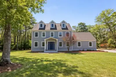 Image de Cotuit - Private 3b/1. 5ba - Beaches, Baseball & Village Charm (Ccp 145)