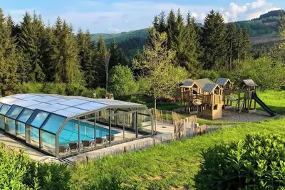 Image de ZEcamping 3 étoiles piscine couverte dog friendly tente Bbq 25m2