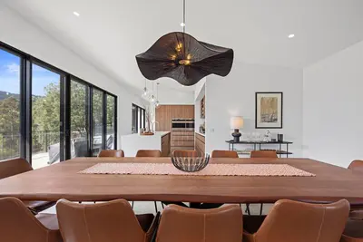 Tanderra 180 - Pool - Sleeps 12