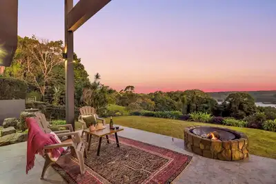Image de The Haven Montville 4-bedroom: air-con, secure garage, luxury panoramic views