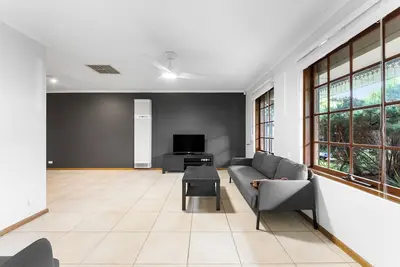 Image de Private 4br Garden Haven | Spacious & Serene