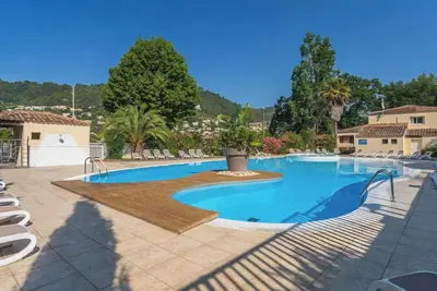 Image de Chalet a louer avec piscine