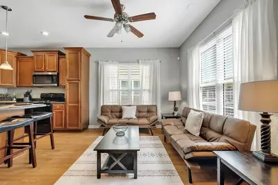 Image de Fsu Home Base! Poolside Retreat 3 Mi to Campus