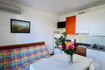 Image de Appartement confortable près de la plage avec terrasses