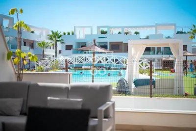 Image de Laguna Beach Ground-Floor Garden Suite, by Oyoostays