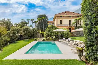 Image de Villa Rododendro - Historic luxury villa with pool, garden & direct lakeside location