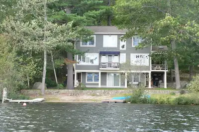 Image de Little Sebago Getaway: 4  Br, 2  Ba House in Raymond, Sleeps 9